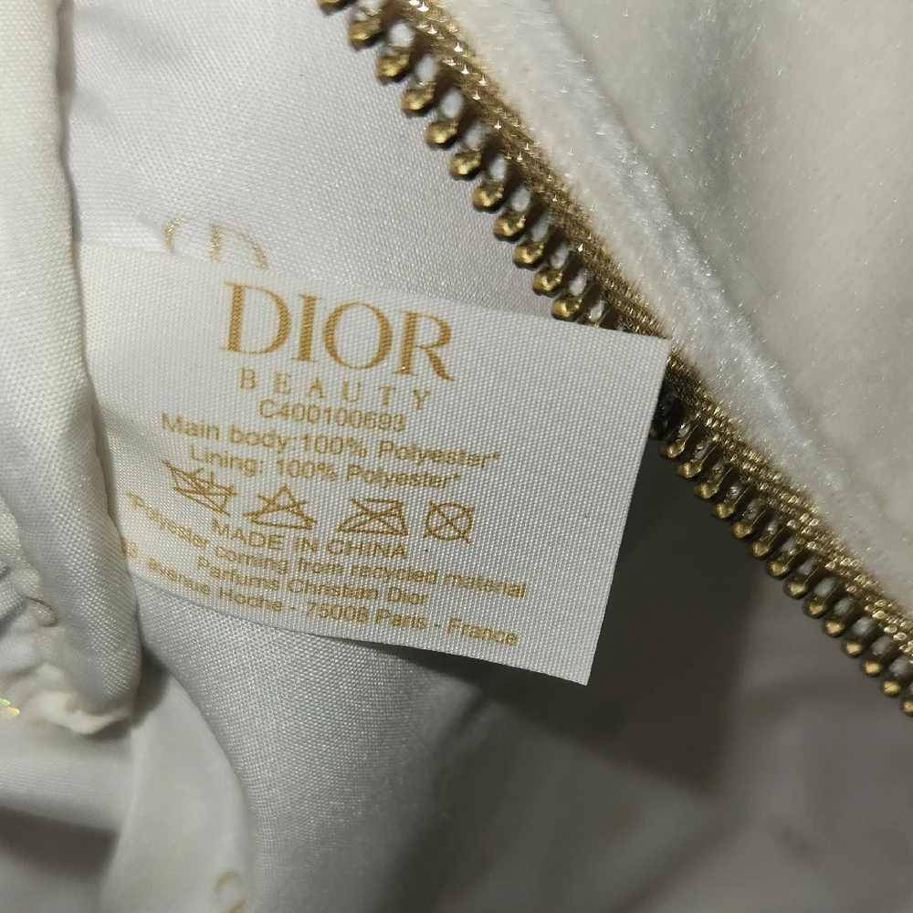Dior Beauty Cream and Gold Cosmetic Case With Box - Picture 4 of 5